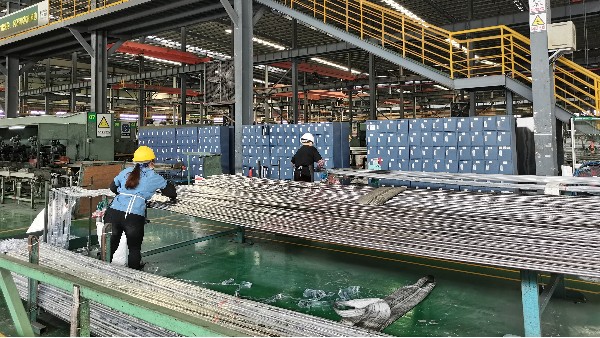 304与316胜游体育管的区别及应用领域
